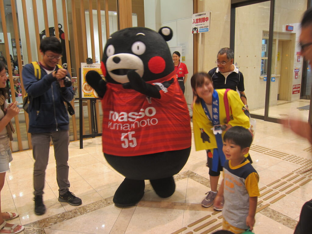 熊本自由行｜一日遊必去景點、美食、交通路線攻略
熊本熊道歉