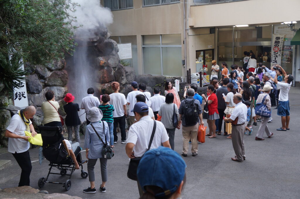 九州自由行｜別府地獄巡禮、秘境行程，交通路線規劃攻略(下)
龍捲地獄噴水